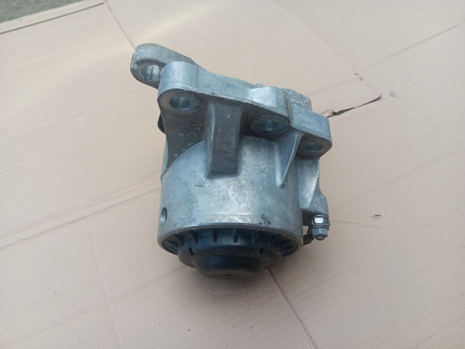 Ford S-MAX smax mk2 II lift  łapa poduszka mocowanie silnika 2.0 ecoblue EDGE mondeo mk5