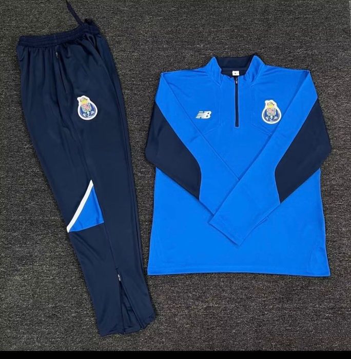 Camisolas de Equipas de futebol  e Fatos de treino