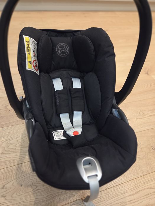 Fotelik nosidełko Cybex Cloud Z i-size z bazą