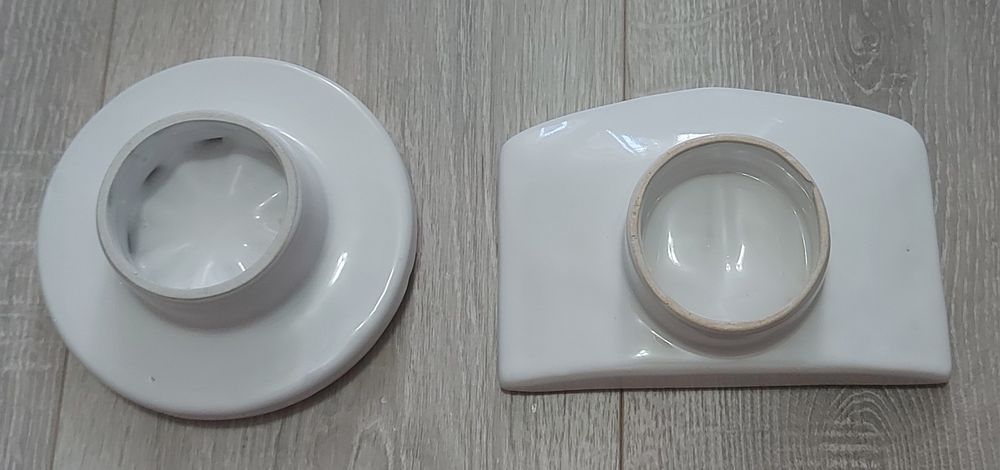 Аксессуары для ванной комнаты из дерева и керамики