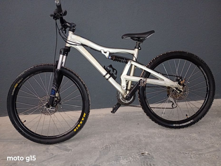 Bicicleta roda 26 tudo boa