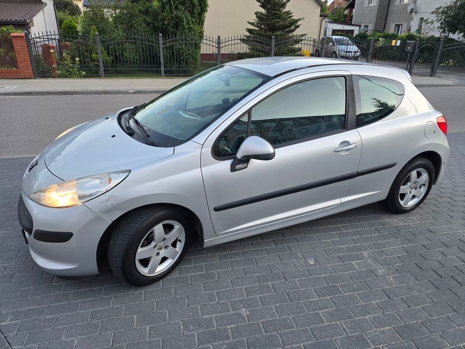 Peugeot 207 1.4i 2007r Klima po serwisie  Nowy rozrząd Alu  Elektyka