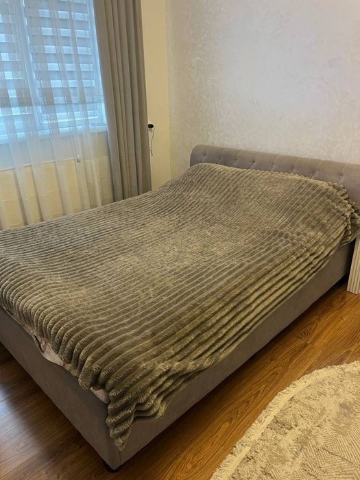 Ліжко двоспальне