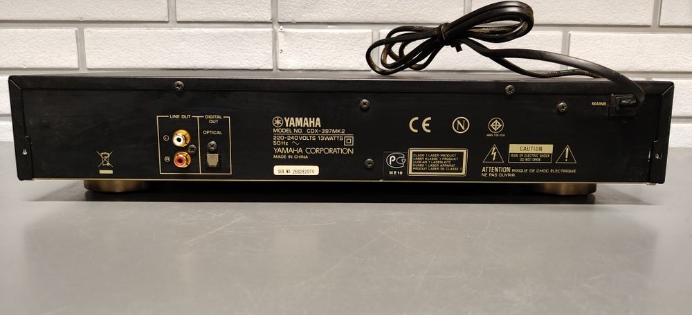 Odtwarzacz CD YAMAHA CDX-397MK2. Optical
