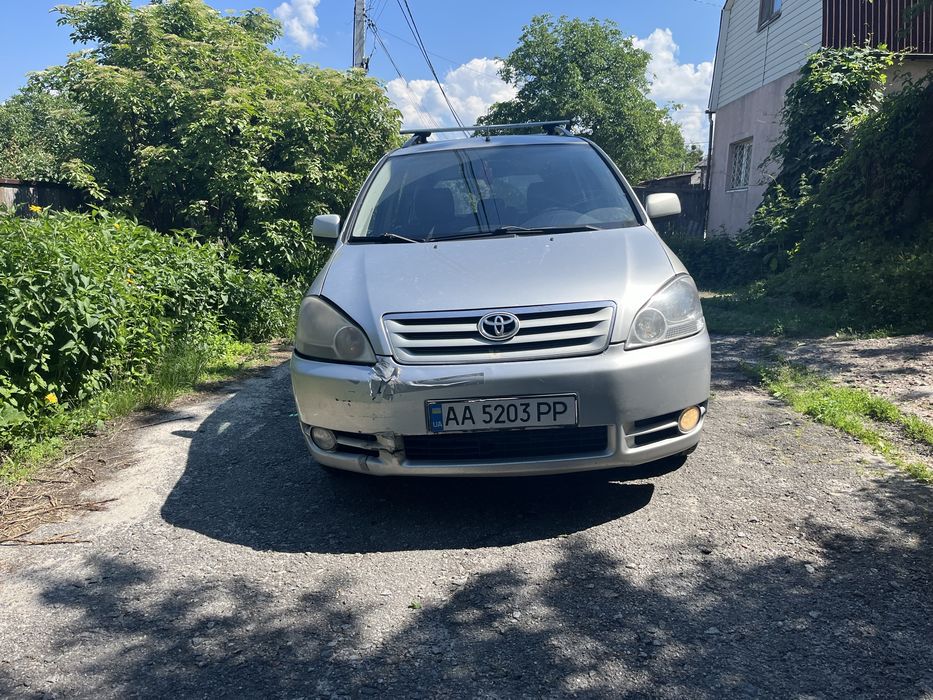 Продам Тайоту  минивен