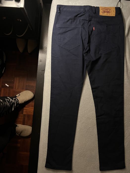 Calça Levis em bom estado