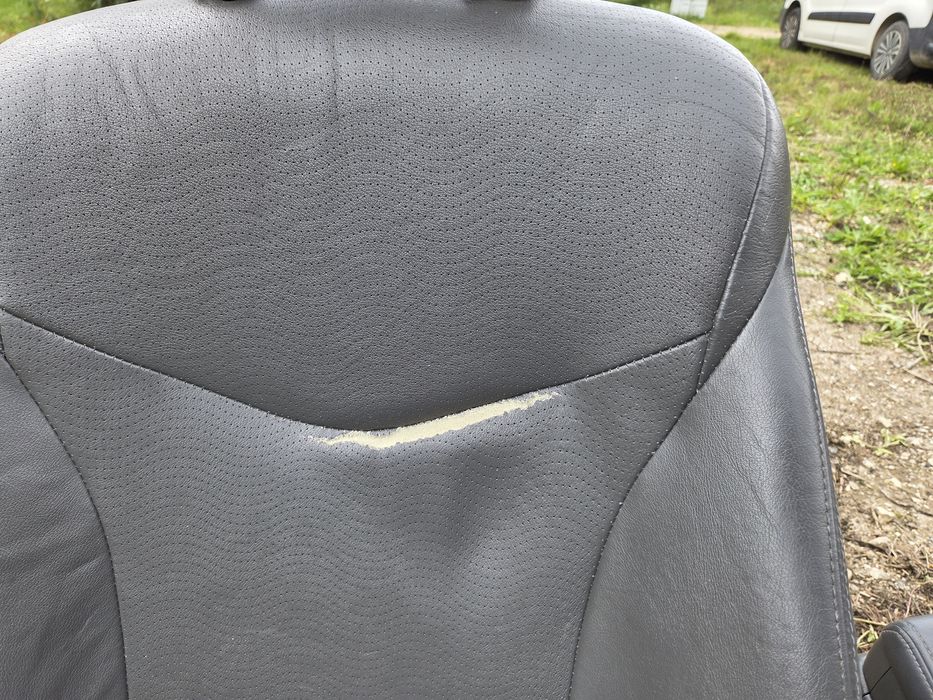 Komplet foteli i boczkow Toyota prius 3 Europa grzany