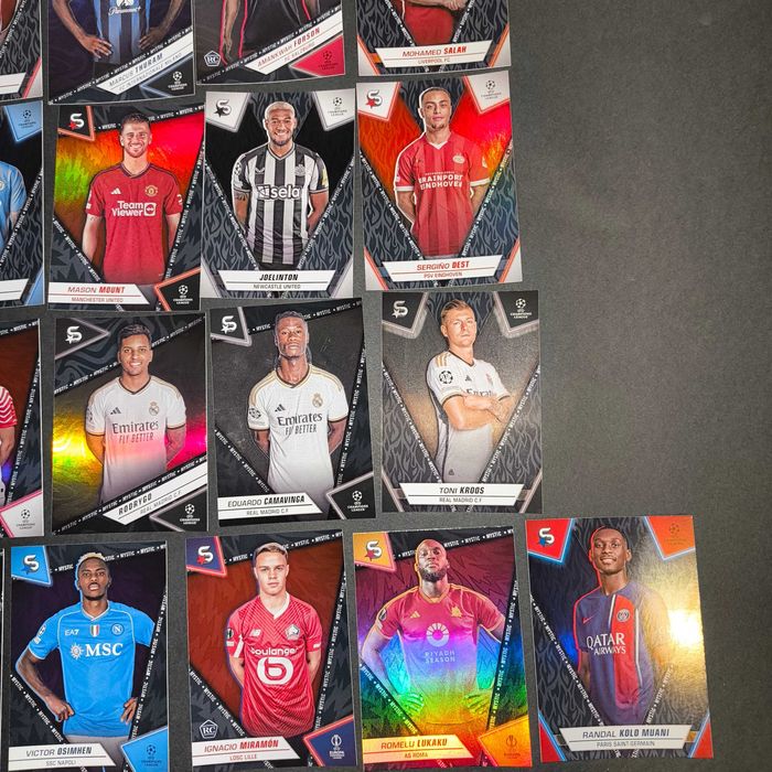 Cartas Mystic Topps Superstars 2024