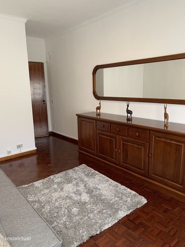 Apartamento T1 arrendar