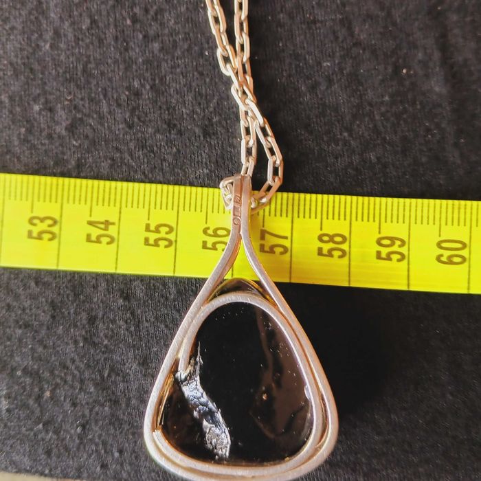 Zawieszka srebrna 925 - duży bursztyn zielony -  wyrób z okresu PRL