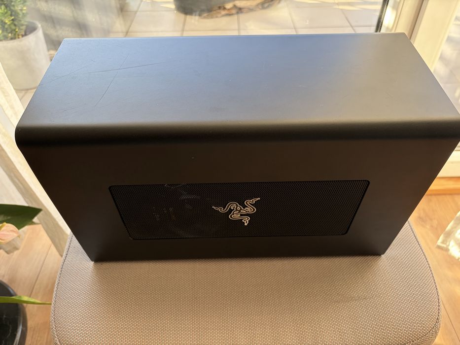 Razer Core Chroma egpu 700w