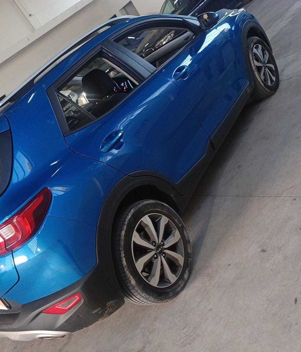 Kia Stonic 2024 impecável
