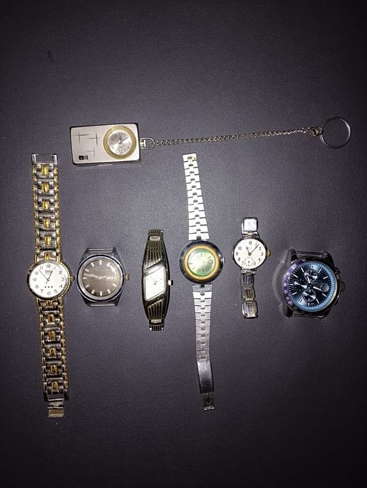 Годинники часи різноманітні Орієнт Ракета та інші