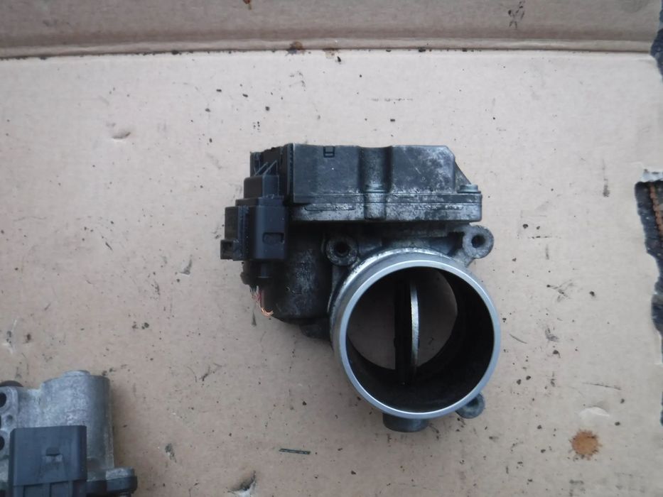 Audi A4 A5 A6 A7 A8 2.7 3.0 TDI przepustnica 4E0145950F