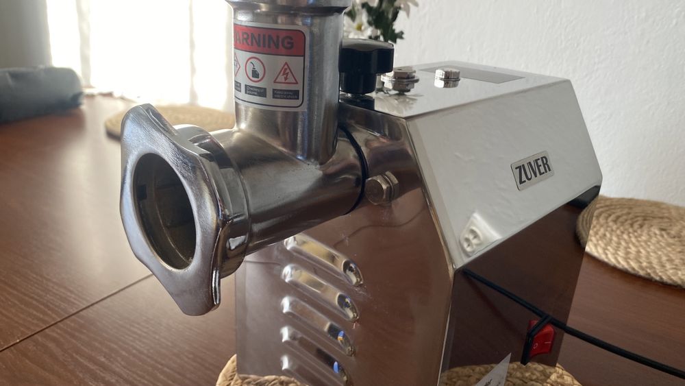 М‘ясорубка (промислова)  #8 Meet Grinder