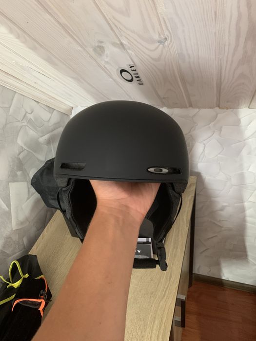 Гірськолижний шолом oakley mod 1