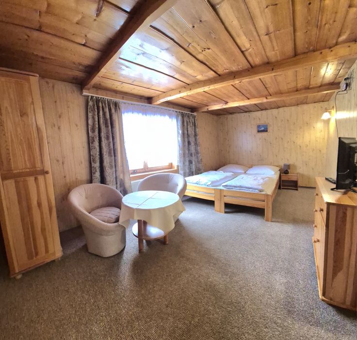 U Sobali - apartament  oraz pokoje gościnne, Ul. Mrowce 14