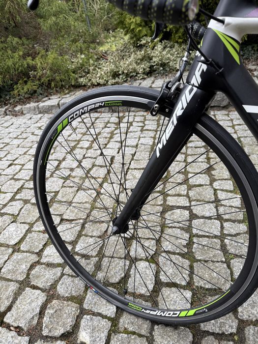 Rower szosowy Merida Scultura lampre