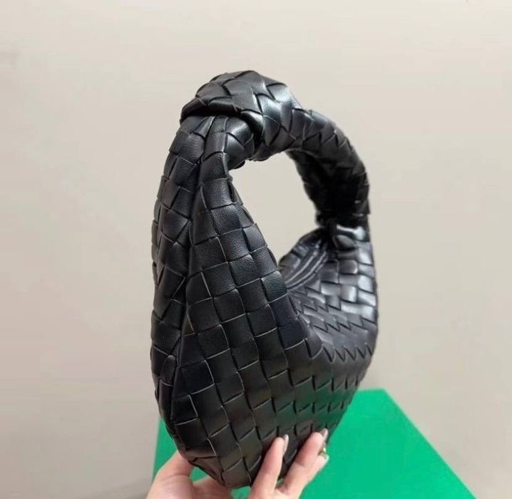 Сумка Bottega Veneta Jodie Mini Intrecciato жіноча чорна шкіряна