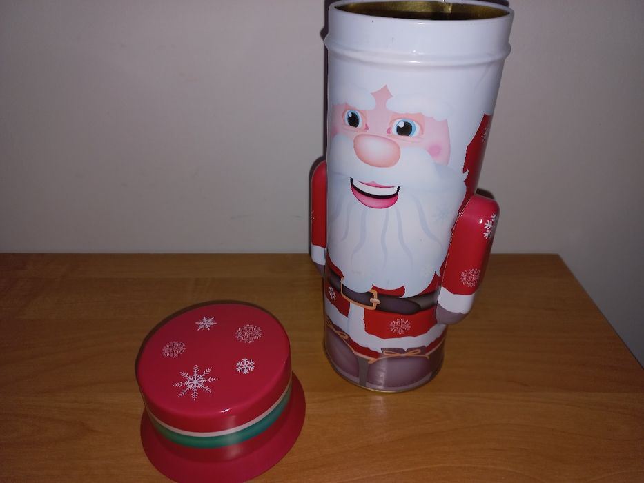 duża puszka- Mikołaj