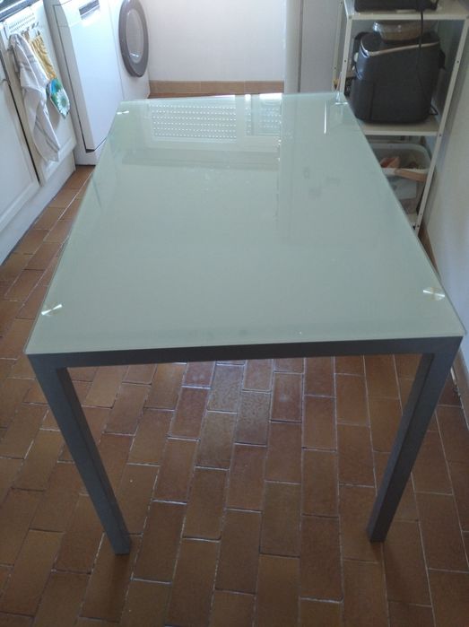 Mesa de cozinha bom estado