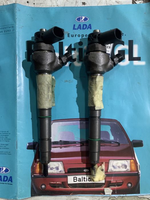 Форсунки VAG 03L130277 J 2.0 TDI Common Rail форсунка паливна