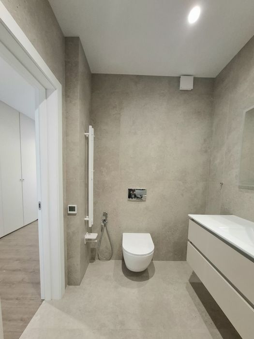 Без%. 2 кім. квартири Повітряних Сил 56