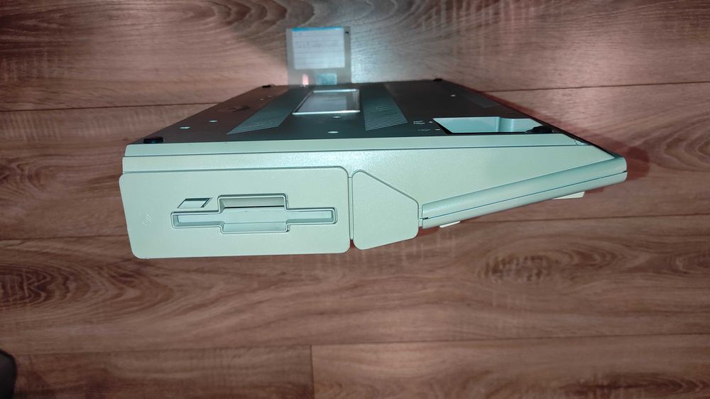 Atari 520 STE 4MB z Folią na Logo, Książki, instrukcja