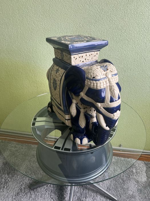 Керамічна підставка у формі слона