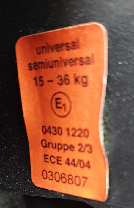 Fotelik samochodowy RECARO 15-36 kg