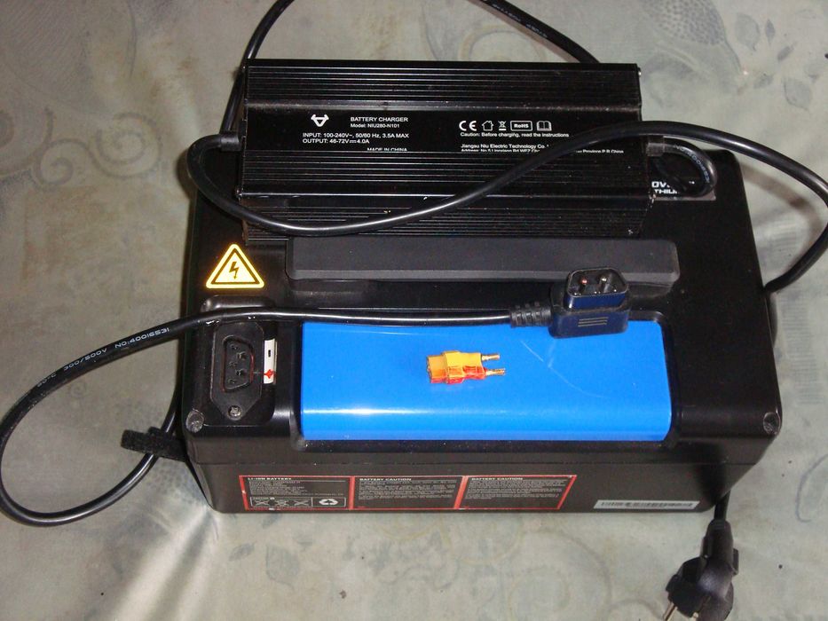 bateria 12V,24V,36V Li-Lion  o pojemności 14Ah  ma 3szt i inne 48V,60V