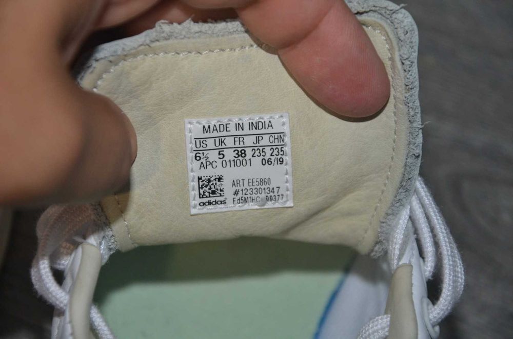 Продам кросівки шкіряні ФІРМА Adidas Stan Smith