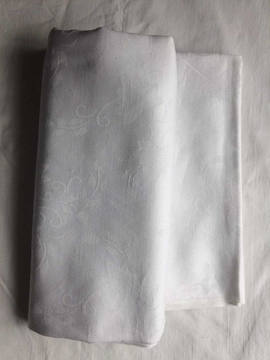 Подарок женщине-хозяюшке скатерть для банкетного стола 140х210см