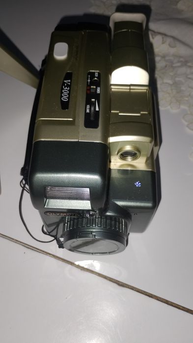 Vendo máquina fotográfica V-3000