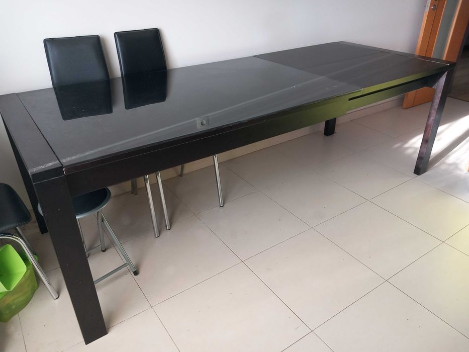 Mesa de cozinha ou sala de jantar, extensível