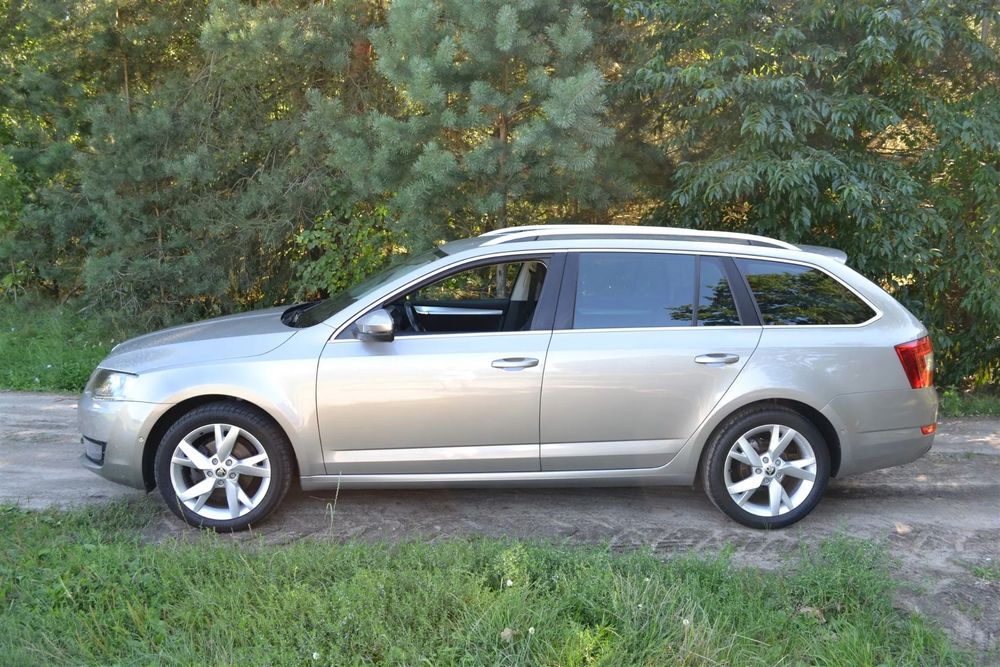 Skoda Octavia 1.6 TDI Automat 2xPDC Xenon Navi Canton Sound System