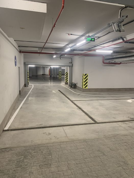 Сдам паркоместо в паркинге жк 4 сезона