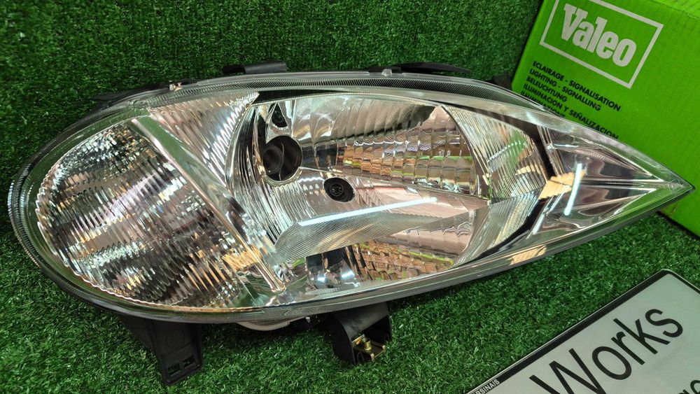 Otica Farol Frente Esquerdo Renault Megane I Phase 2 1999 a 2002 Ref. 087470 VALEO - NOVO