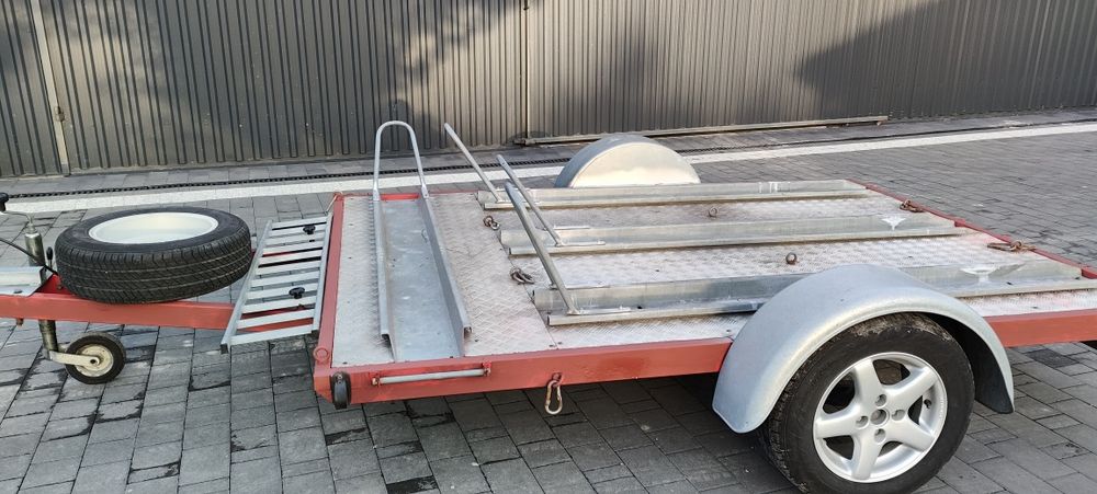 Wynajem wypożyczalnia przyczep do przewozu transportu motocykli