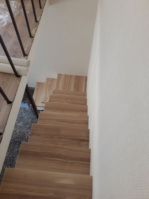 Деревянные ступени.  Ступени из дерева. Ступени для лестницы