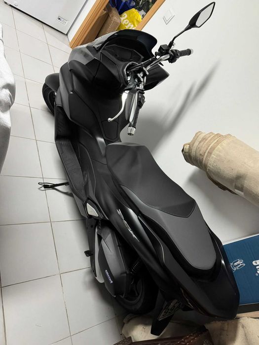 Mota PCX 125  (650kms como nova)
