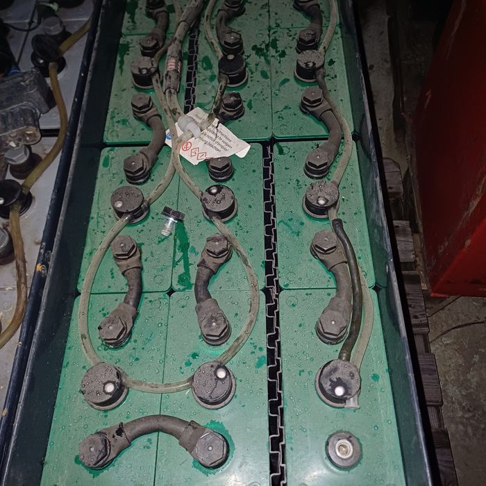 Bateria trakcyjna 2021r. 24V 625ah Linde E12 E15