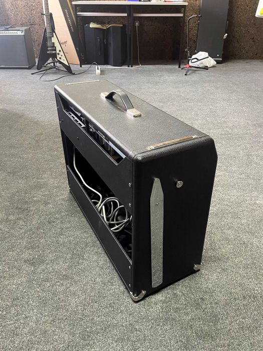 Fender '68 Custom Twin Reverb – Como Novo + Acessórios Originais