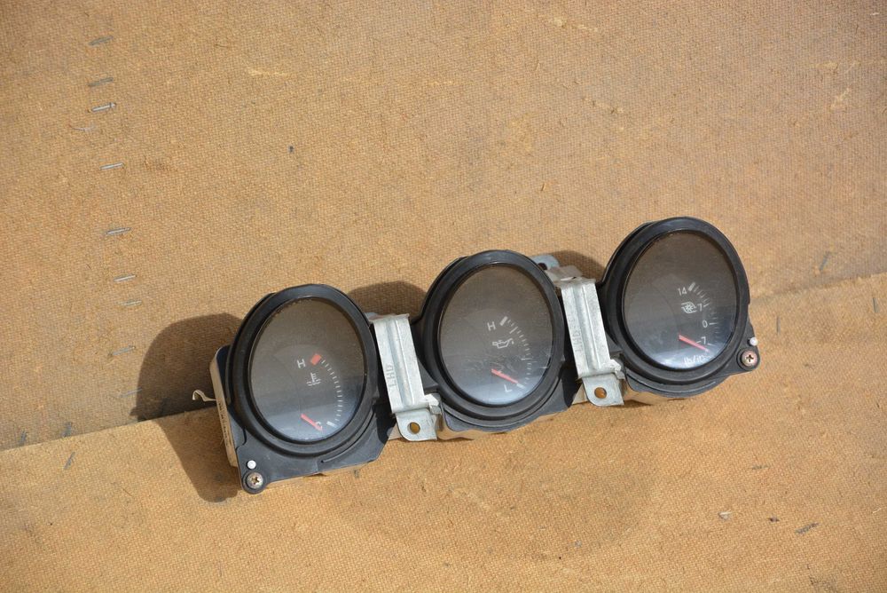 Mitsubishi 3000GT VR4 LHD wskaźniki boost ciśnienie