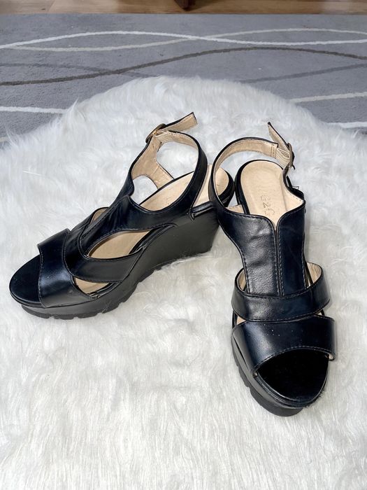 Buty czarne sandały na obcasie vintage beżowe 36 23 cm wkładka