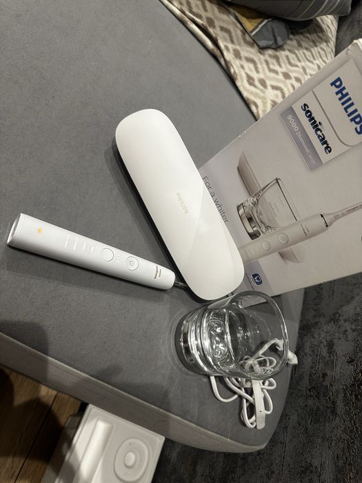 【新品・未使用】PHILIPS Sonicare DiamondClean 本体 Philips Sonicare DiamondClean Smart 9300 Handle Only | White