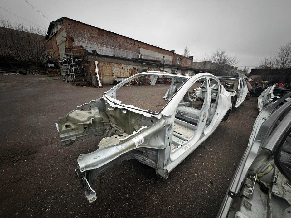 Tesla Model Y  Тесла модел Y четверть передняя задняя с разборки