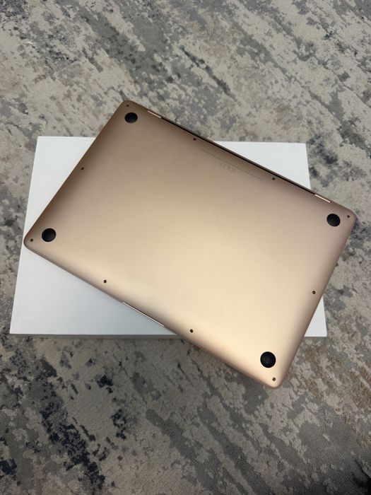 MacBook Air 2019 8/256gb