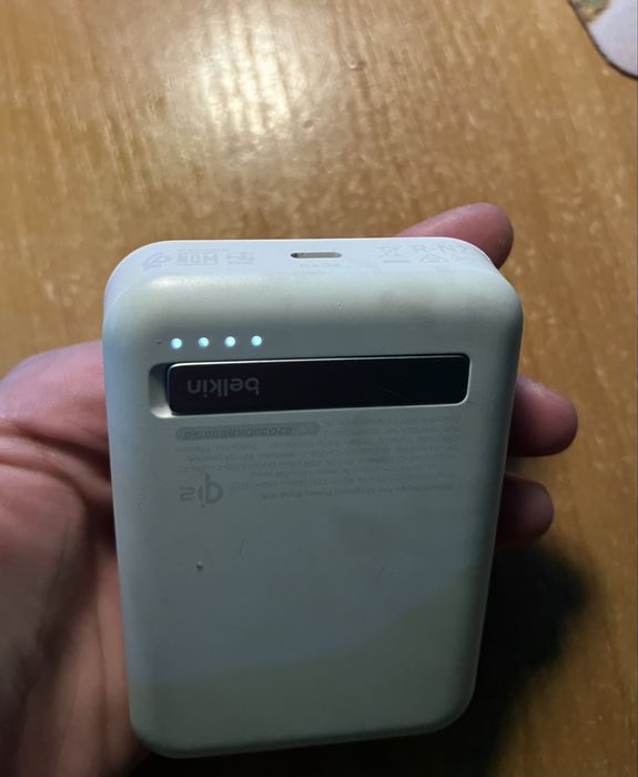 Продам безпровідний повербанк Power Bank Belkin MagSafe (10000mAh)