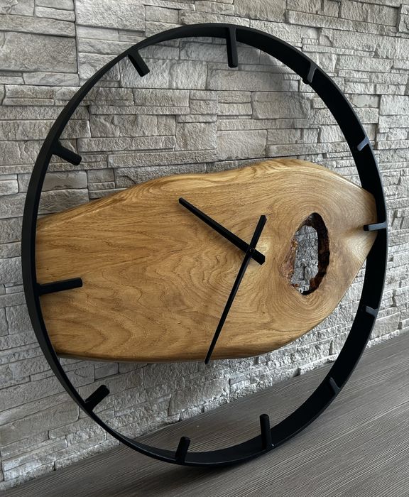 Zegar loft z drewna dębu o średnicy 60 cm